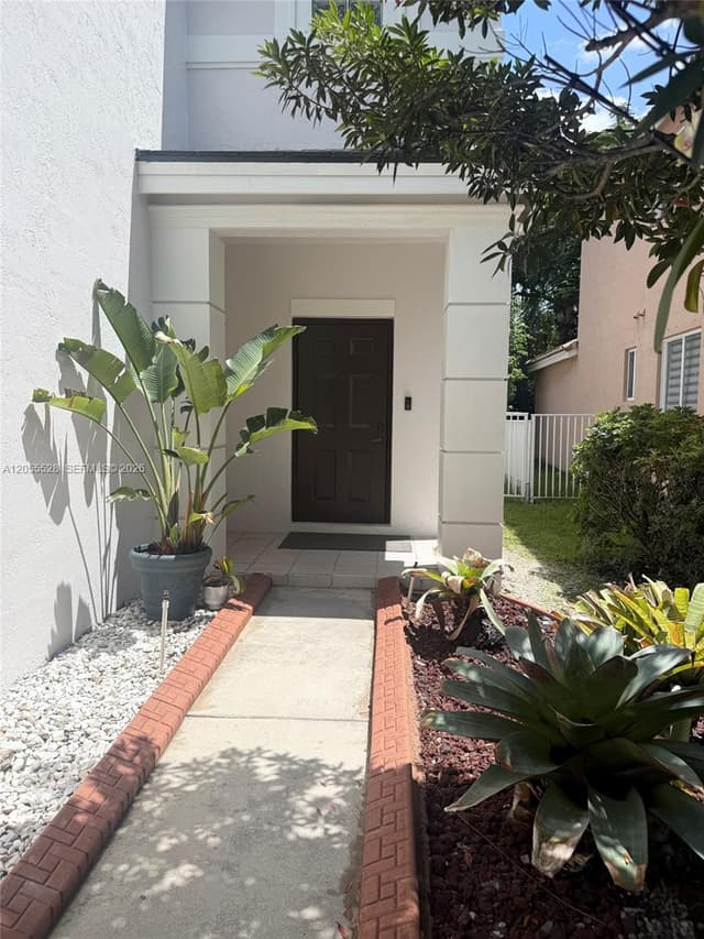 462 Fishtail Ter, Weston FL 33327 - Weston, FL - Photo 5