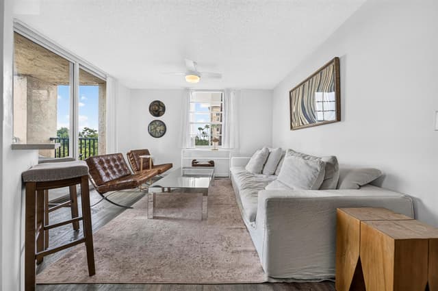 520 SE 5th Ave # 2211, Fort Lauderdale FL 33301 - Fort Lauderdale, FL - Photo 2