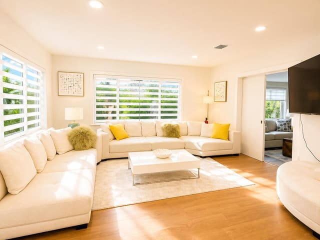 800 SE 11TH Court, Fort Lauderdale FL 33316 - Fort Lauderdale, FL - Photo 2