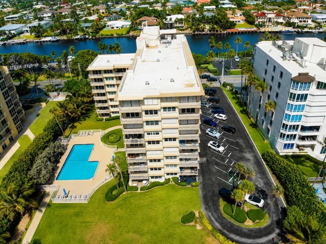 1069 HILLSBORO MILE # 603, Hillsboro Beach FL 33062 - Hillsboro Beach, FL - Photo 4