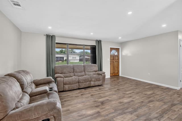8968 SW 52nd Place, Cooper City FL 33328 - Cooper City, FL - Photo 6