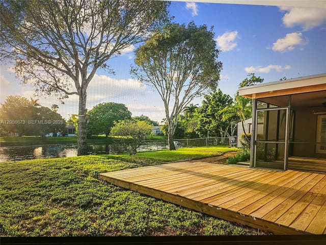 5231 SW 89th Ave, Cooper City FL 33328 - Cooper City, FL - Photo 3