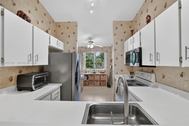 7449 N Devon Dr # 207, Tamarac FL 33321 - Tamarac, FL - Photo 6