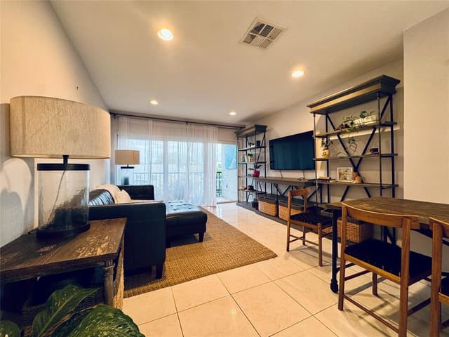 2801 NE 33RD Court # 206, Fort Lauderdale FL 33306 - Fort Lauderdale, FL - Photo 2