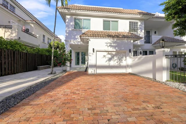 1812 NE 26th Avenue, Fort Lauderdale FL 33305 - Fort Lauderdale, FL - Photo 2