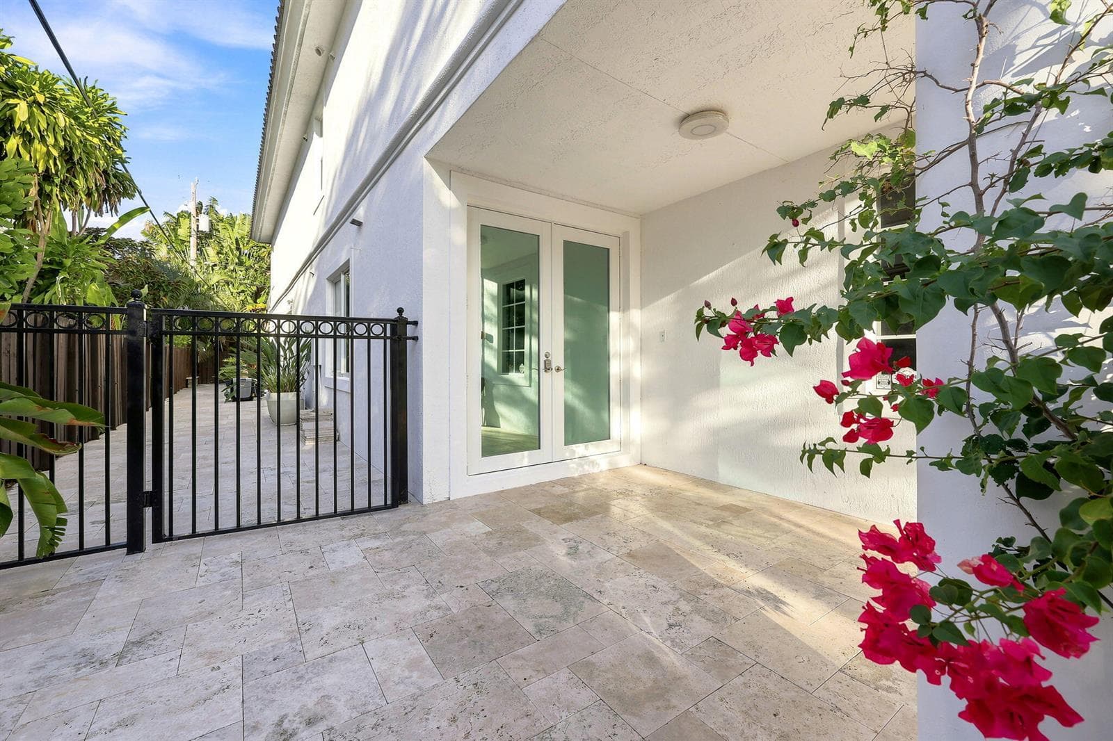 1812 NE 26th Avenue, Fort Lauderdale FL 33305 - Fort Lauderdale, FL - Photo 1