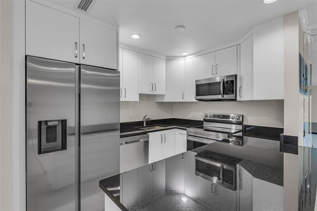6319 Bay Club Drive # 1, Fort Lauderdale FL 33308 - Fort Lauderdale, FL - Photo 3