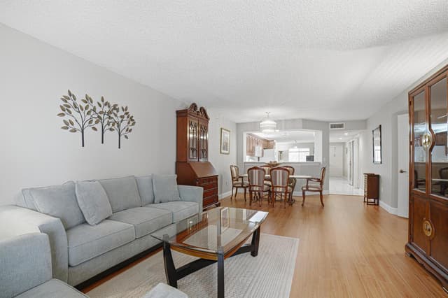 7643 Granville Drive # 210, Tamarac FL 33321 - Tamarac, FL - Photo 2