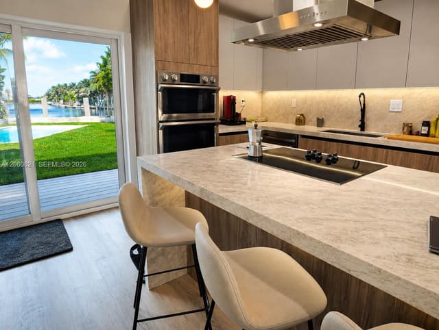2416 NE 19th Ter, Wilton Manors FL 33305 - Wilton Manors, FL - Photo 3