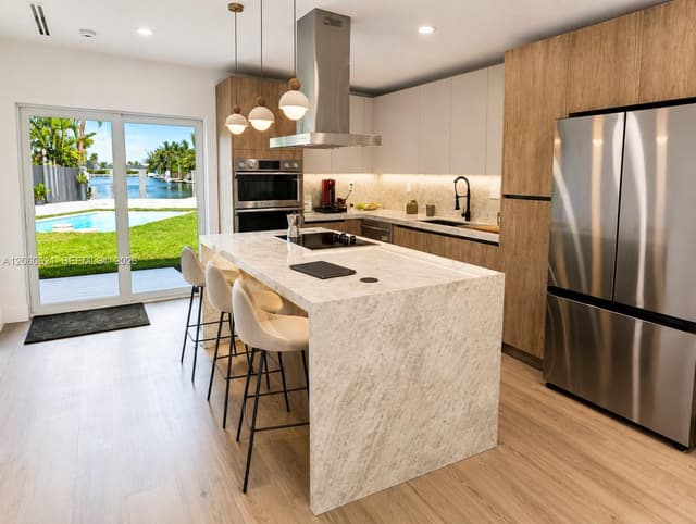 2416 NE 19th Ter, Wilton Manors FL 33305 - Wilton Manors, FL - Photo 4