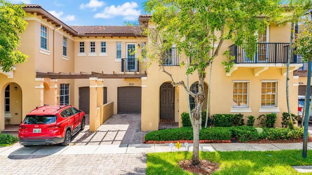 4414 MORGAN Lane, Davie FL 33328 - Davie, FL - Photo 2