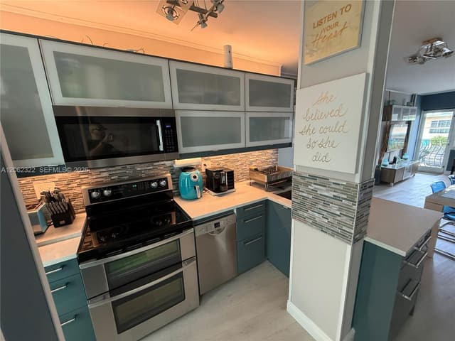 3250 NE 28th St # 212, Fort Lauderdale FL 33308 - Fort Lauderdale, FL - Photo 2