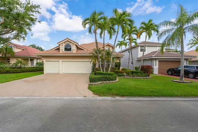11834 Highland Pl, Coral Springs FL 33071 - Coral Springs, FL - Photo 2