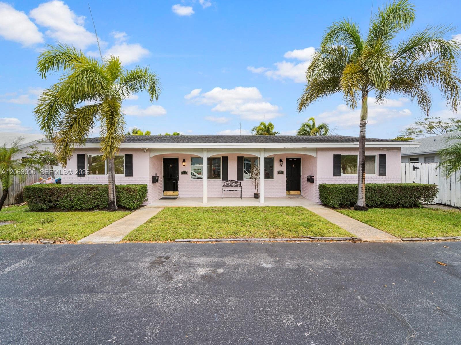 1761-1763 NE 52nd St, Fort Lauderdale FL 33334