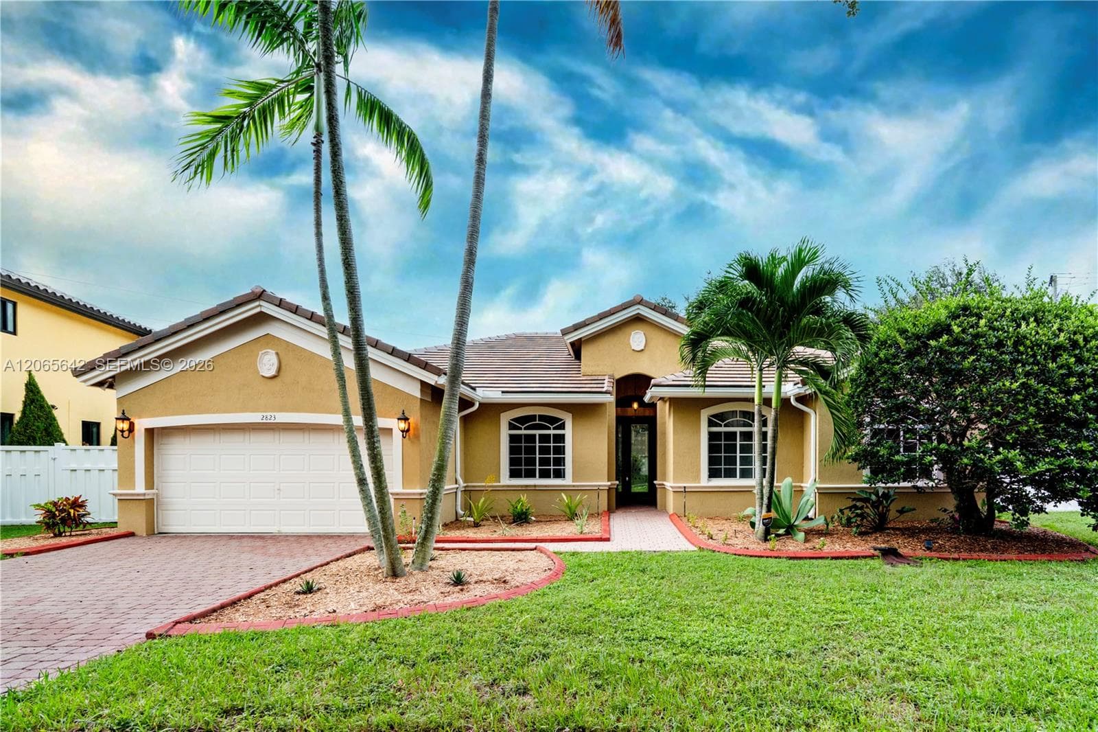 2823 Poinciana Cir, Cooper City FL 33026 - Cooper City, FL - Photo 1