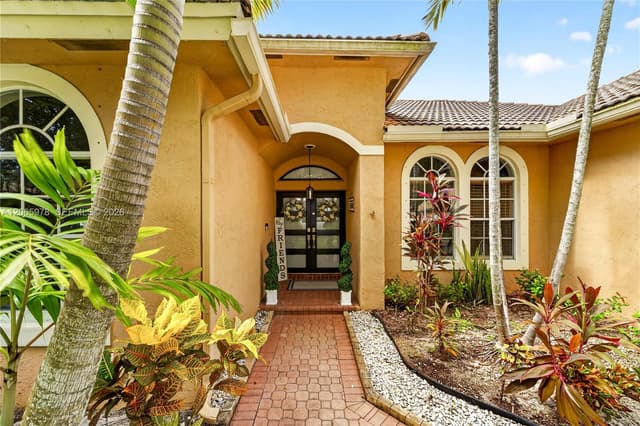 12617 NW 23rd St, Pembroke Pines FL 33028 - Pembroke Pines, FL - Photo 4