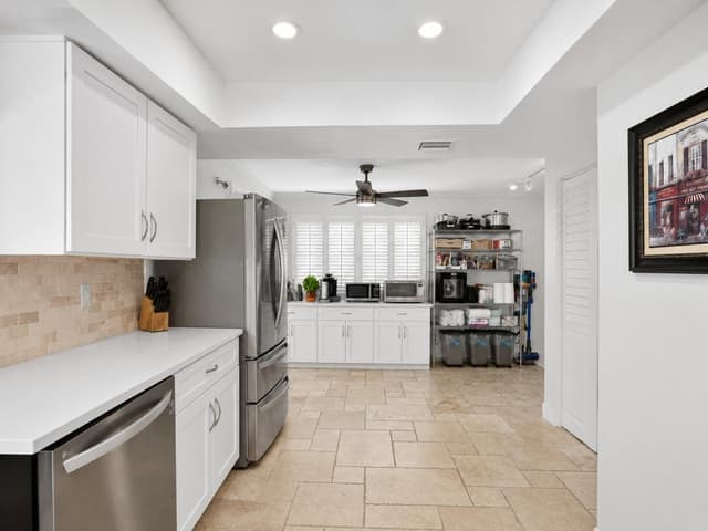 2010 NE 59th Place, Fort Lauderdale FL 33308 - Fort Lauderdale, FL - Photo 6