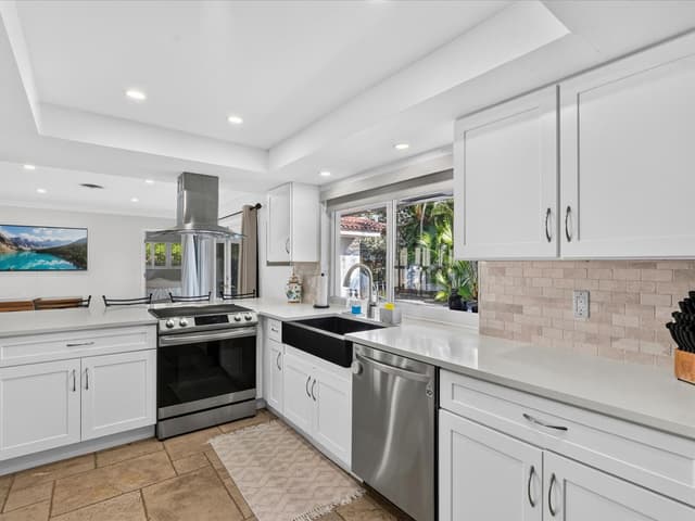 2010 NE 59th Place, Fort Lauderdale FL 33308 - Fort Lauderdale, FL - Photo 5