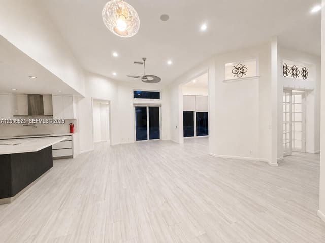 2616 Oakbrook Ct, Weston FL 33332 - Weston, FL - Photo 5