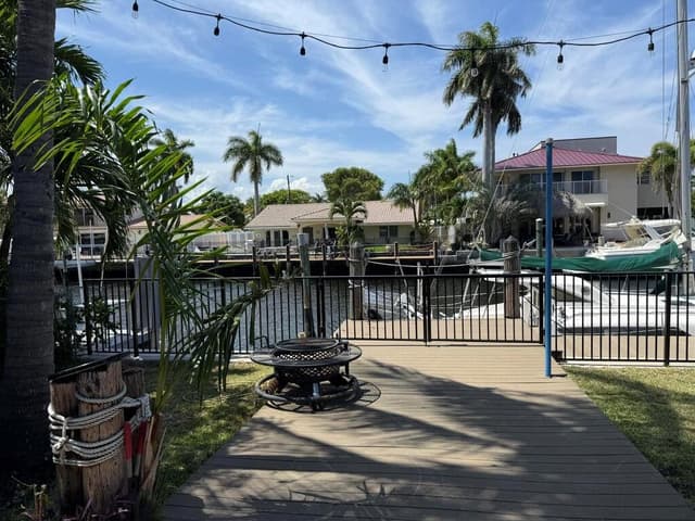 11 SUNSET Lane, Lauderdale By The Sea FL 33062 - Lauderdale By The Sea, FL - Photo 3