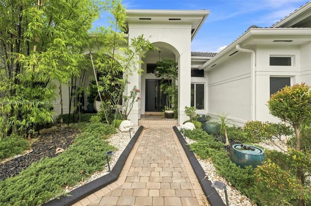 3829 Gulfstream Way, Davie FL 33328 - Davie, FL - Photo 7