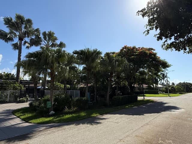 716 Middle River Drive, Fort Lauderdale FL 33304 - Fort Lauderdale, FL - Photo 2
