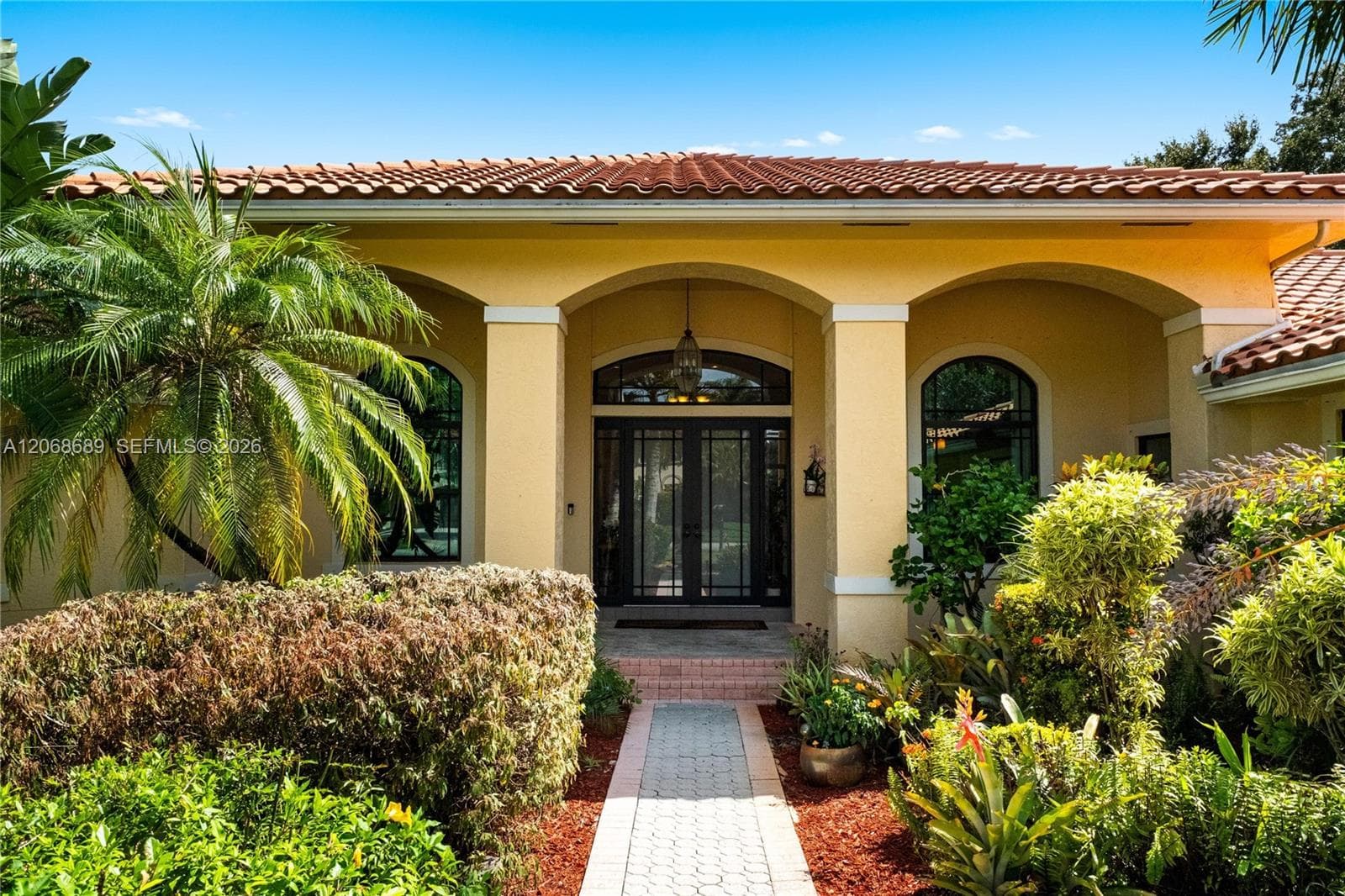 10660 SW 44th Ct, Davie FL 33328 - Davie, FL - Photo 1