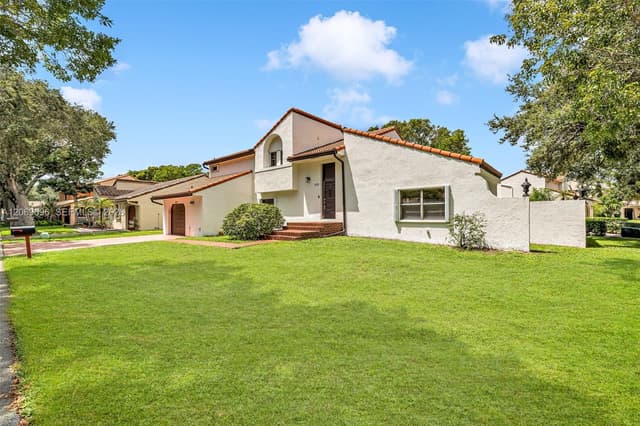 12220 Croton Way, Cooper City FL 33026 - Cooper City, FL - Photo 3