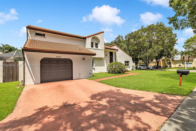 12220 Croton Way, Cooper City FL 33026 - Cooper City, FL - Photo 4