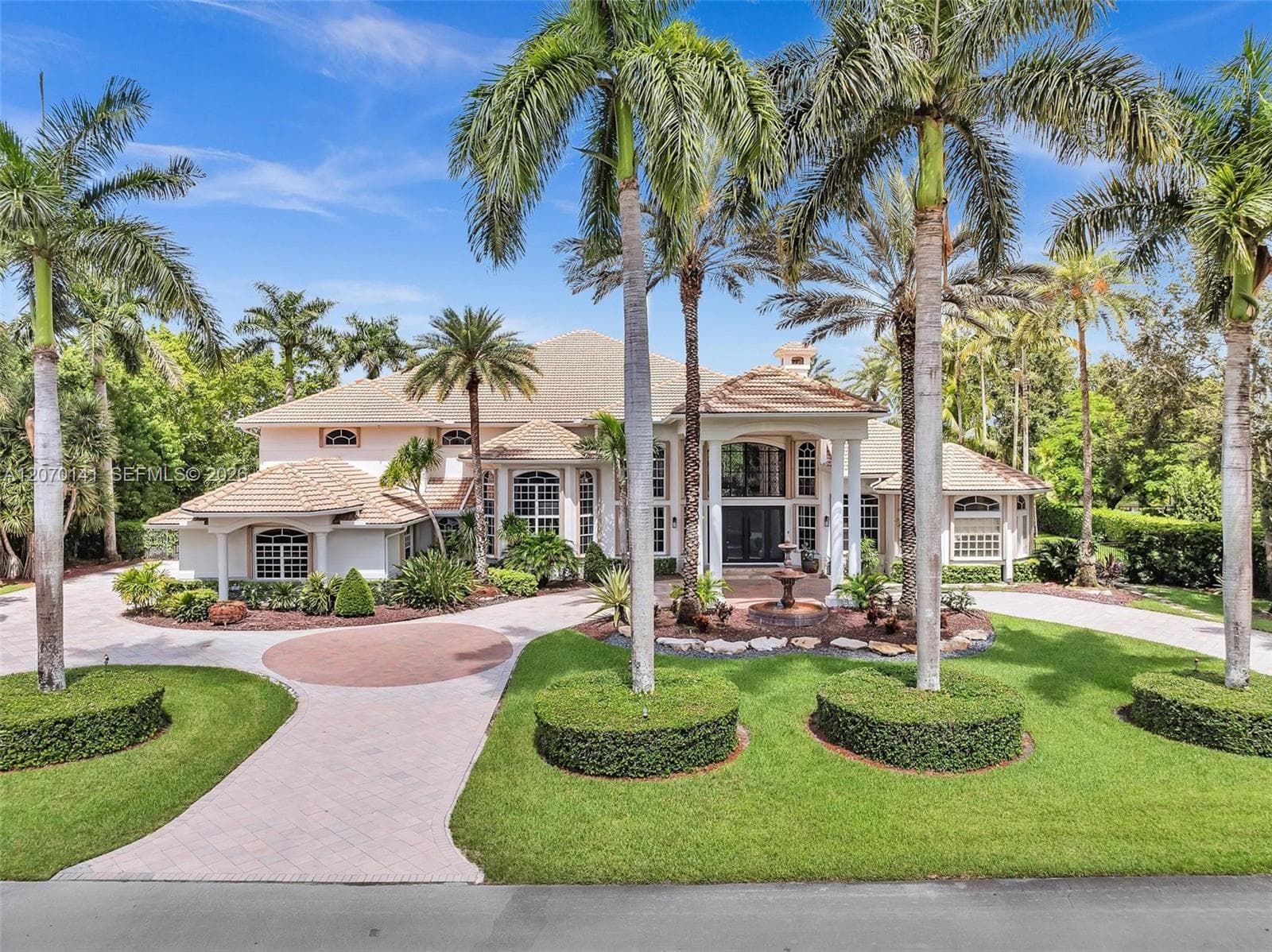 3828 Pine Lake Dr, Weston FL 33332 - Weston, FL - Photo 1