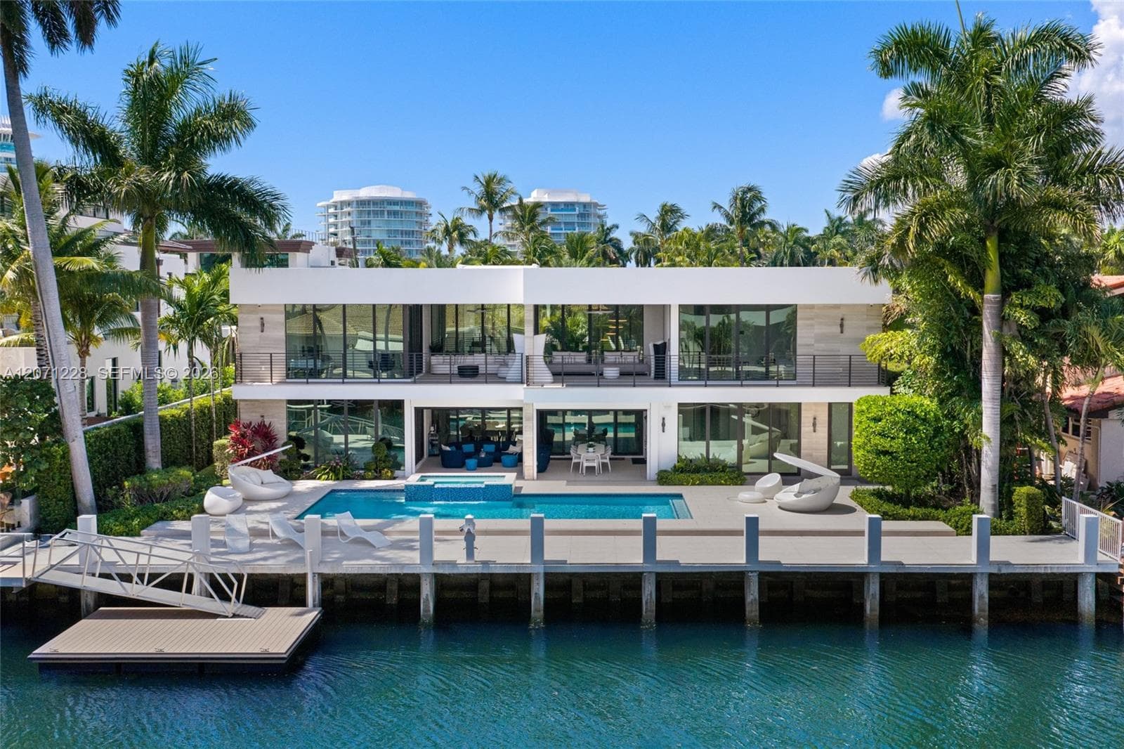 2519 Lucille Dr, Fort Lauderdale FL 33316 - Fort Lauderdale, FL - Photo 1