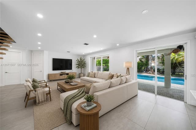 1855 Hidden Trail Ln, Weston FL 33327 - Weston, FL - Photo 6