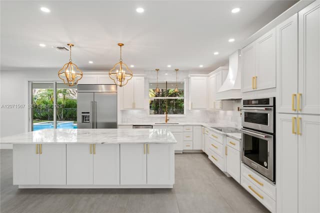 1855 Hidden Trail Ln, Weston FL 33327 - Weston, FL - Photo 4
