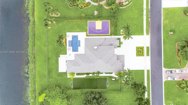3526 Juniper Ln, Davie FL 33330 - Davie, FL - Photo 7