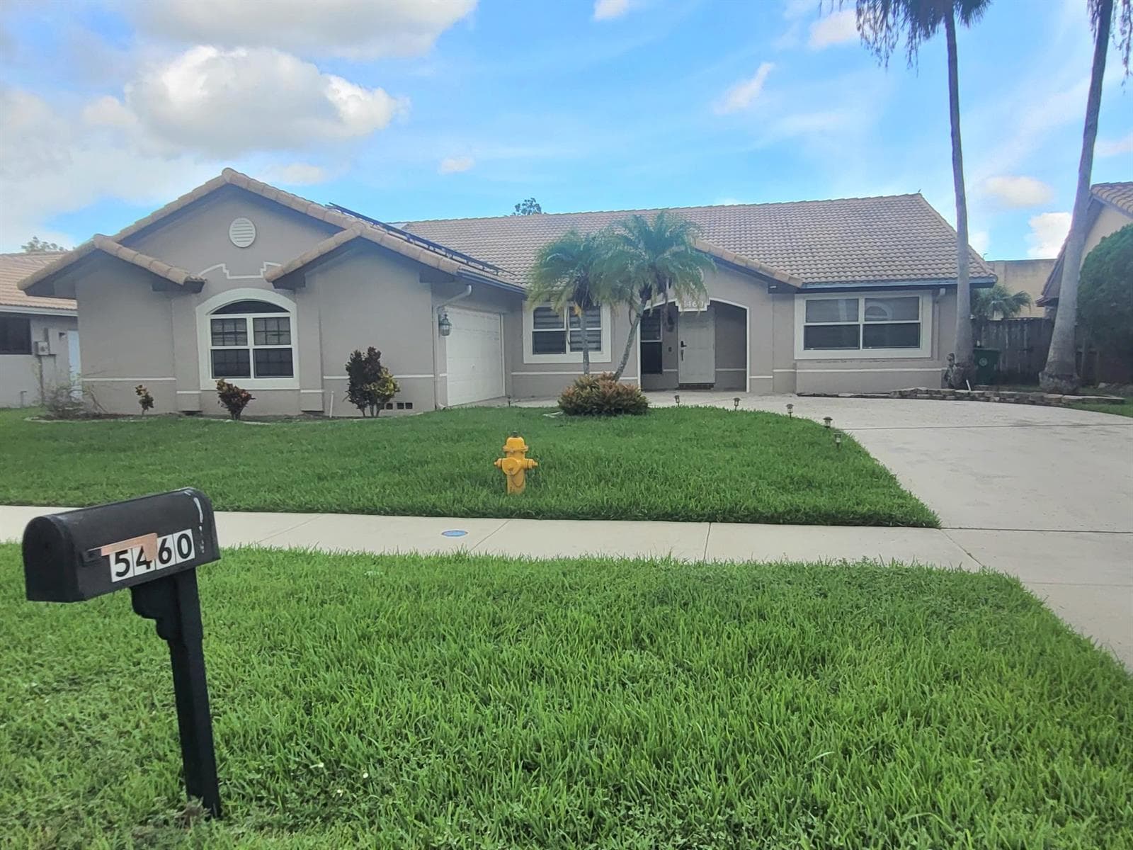 5460 HAWKES BLUFF Avenue, Davie FL 33331 - Davie, FL - Photo 1