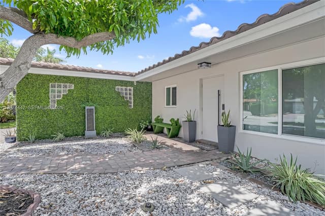 2225 NE 16th Ave, Wilton Manors FL 33305 - Wilton Manors, FL - Photo 7