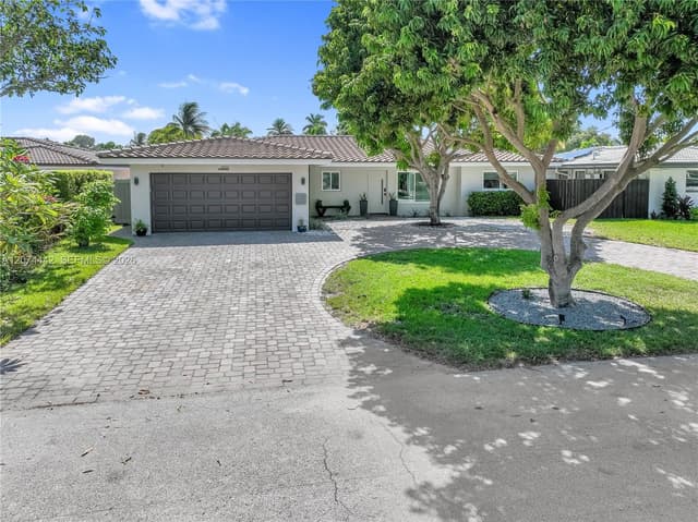 2225 NE 16th Ave, Wilton Manors FL 33305 - Wilton Manors, FL - Photo 5