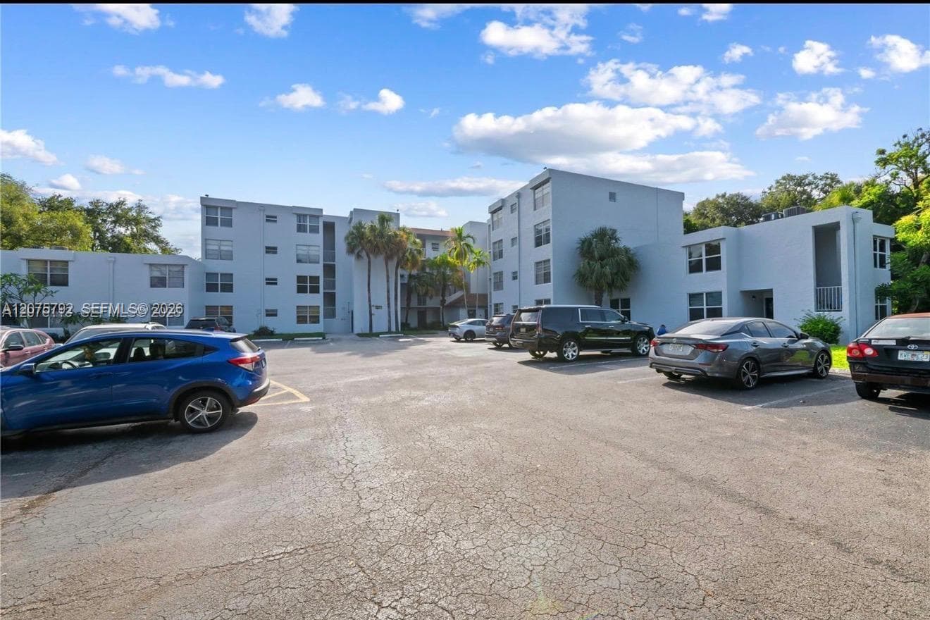 9400 Live Oak Pl # 205, Davie FL 33324 - Davie, FL - Photo 1