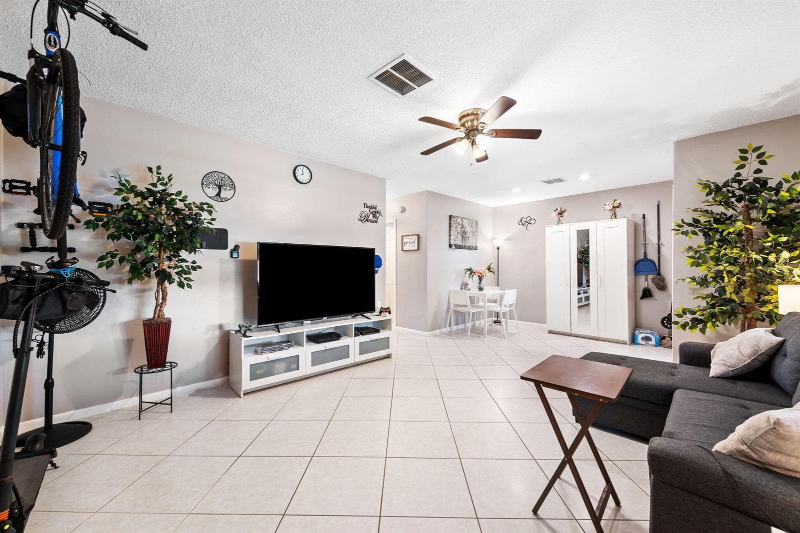 2100 NE 38th Street # 205, Lighthouse Point FL 33064 - Lighthouse Point, FL - Photo 1