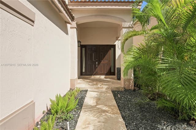 445 Conservation Dr, Weston FL 33327 - Weston, FL - Photo 2