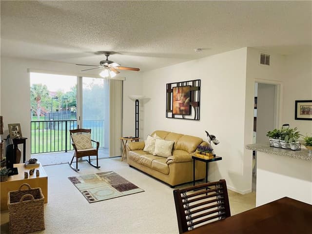 8020 N NOB HILL Road # 206, Tamarac FL 33321 - Tamarac, FL - Photo 5