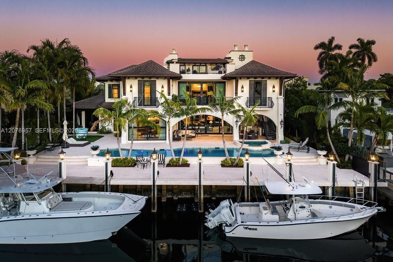 633 Isle Of Palms Dr, Fort Lauderdale FL 33301