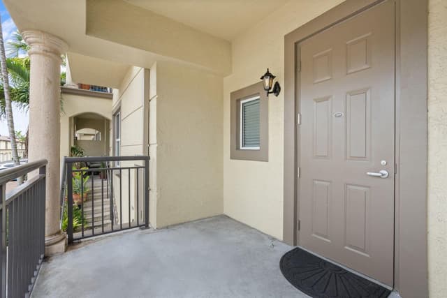 2617 NE 14th Avenue # 109, Wilton Manors FL 33334 - Wilton Manors, FL - Photo 3