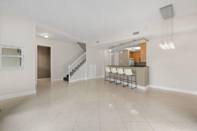 2617 NE 14th Avenue # 109, Wilton Manors FL 33334 - Wilton Manors, FL - Photo 5