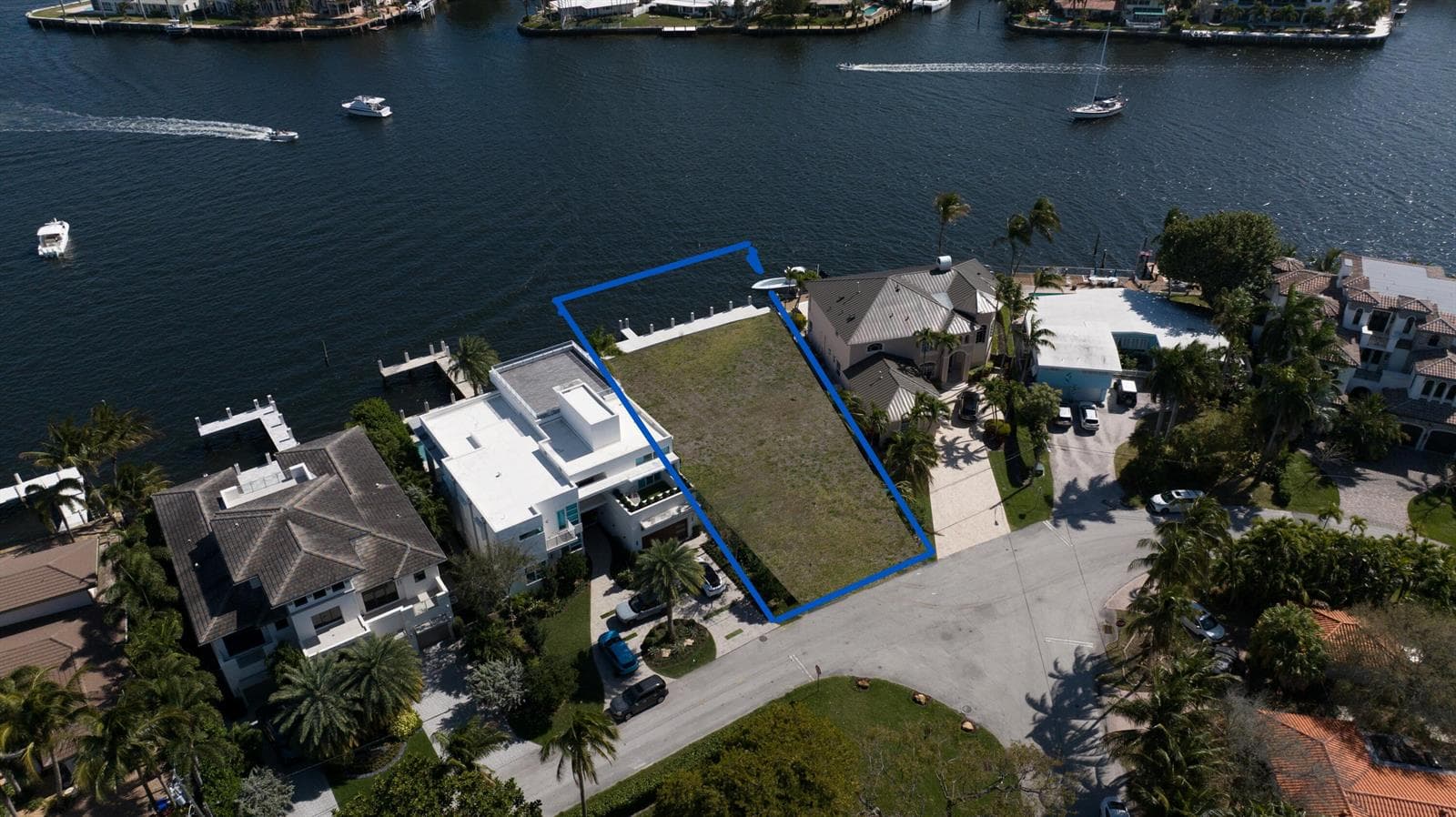 2520 SE 7th Drive, Pompano Beach FL 33062 - Pompano Beach, FL - Photo 1