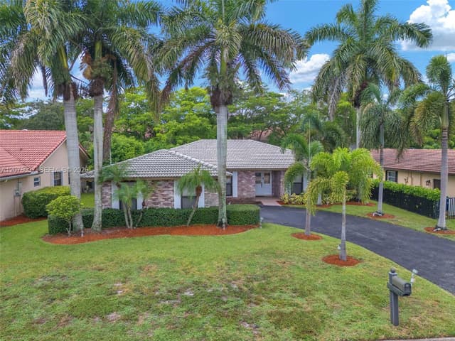 2426 NW 118th Ter, Coral Springs FL 33065 - Coral Springs, FL - Photo 3