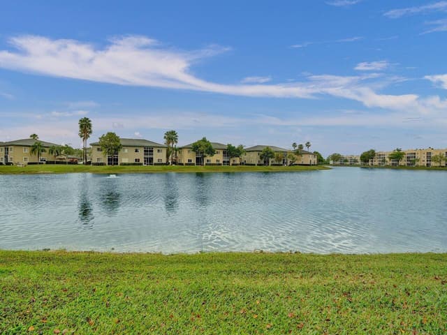 7411 GRANVILLE Drive # 106, Tamarac FL 33321 - Tamarac, FL - Photo 2