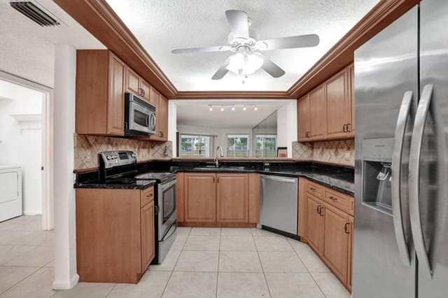 7411 GRANVILLE Drive # 106, Tamarac FL 33321 - Tamarac, FL - Photo 6