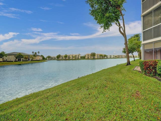 7411 GRANVILLE Drive # 106, Tamarac FL 33321 - Tamarac, FL - Photo 3