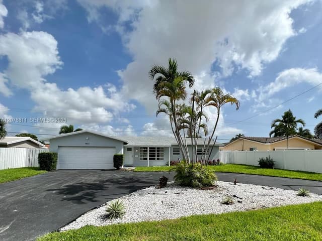 1931 NE 55th Ct, Fort Lauderdale FL 33308 - Fort Lauderdale, FL - Photo 5